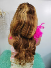 Load image into Gallery viewer, 26&quot; Peruvian Bodywave

