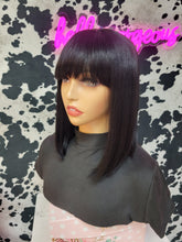 Load image into Gallery viewer, 12&quot; Bob w/ natural scalp
