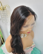 Load image into Gallery viewer, 24&quot; Malaysian Bodywave
